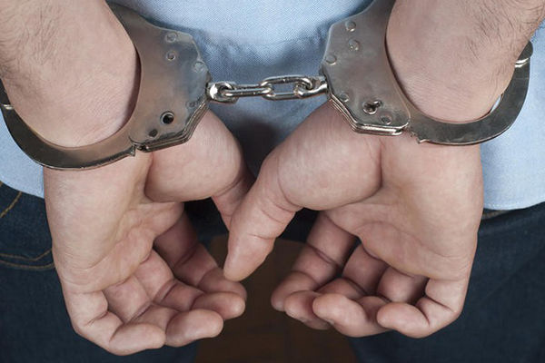 Задержанный подозревается в том, что вымогал и получил 30 тыс. евро..