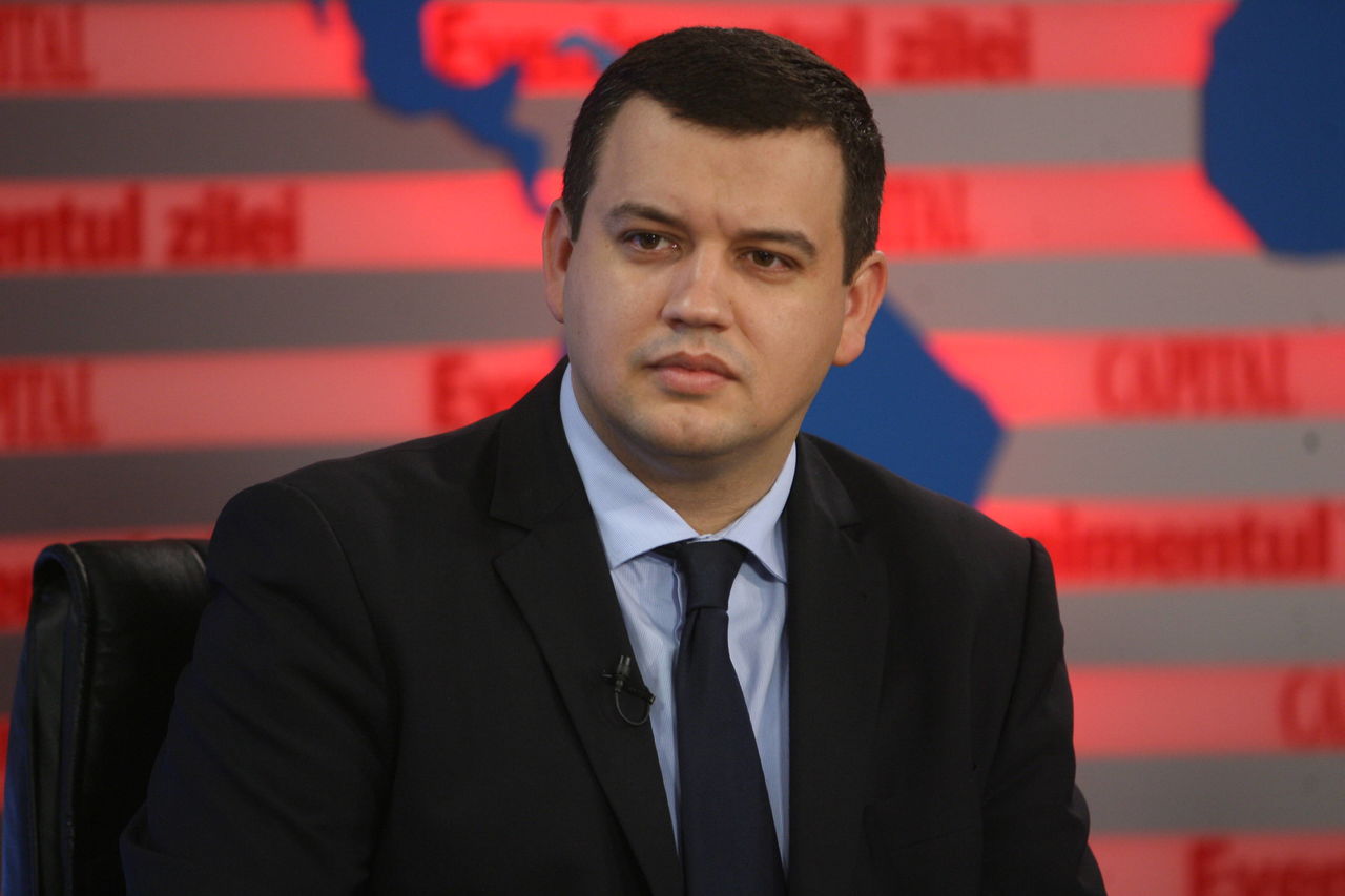 Deputatul Eugen Tomac: 2018, să fie un an al demnității naționale. Foto: paginaderusia.ro