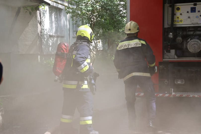 В Бельцах 15-летний подросток помог спасти мужчину из горящей квартиры.