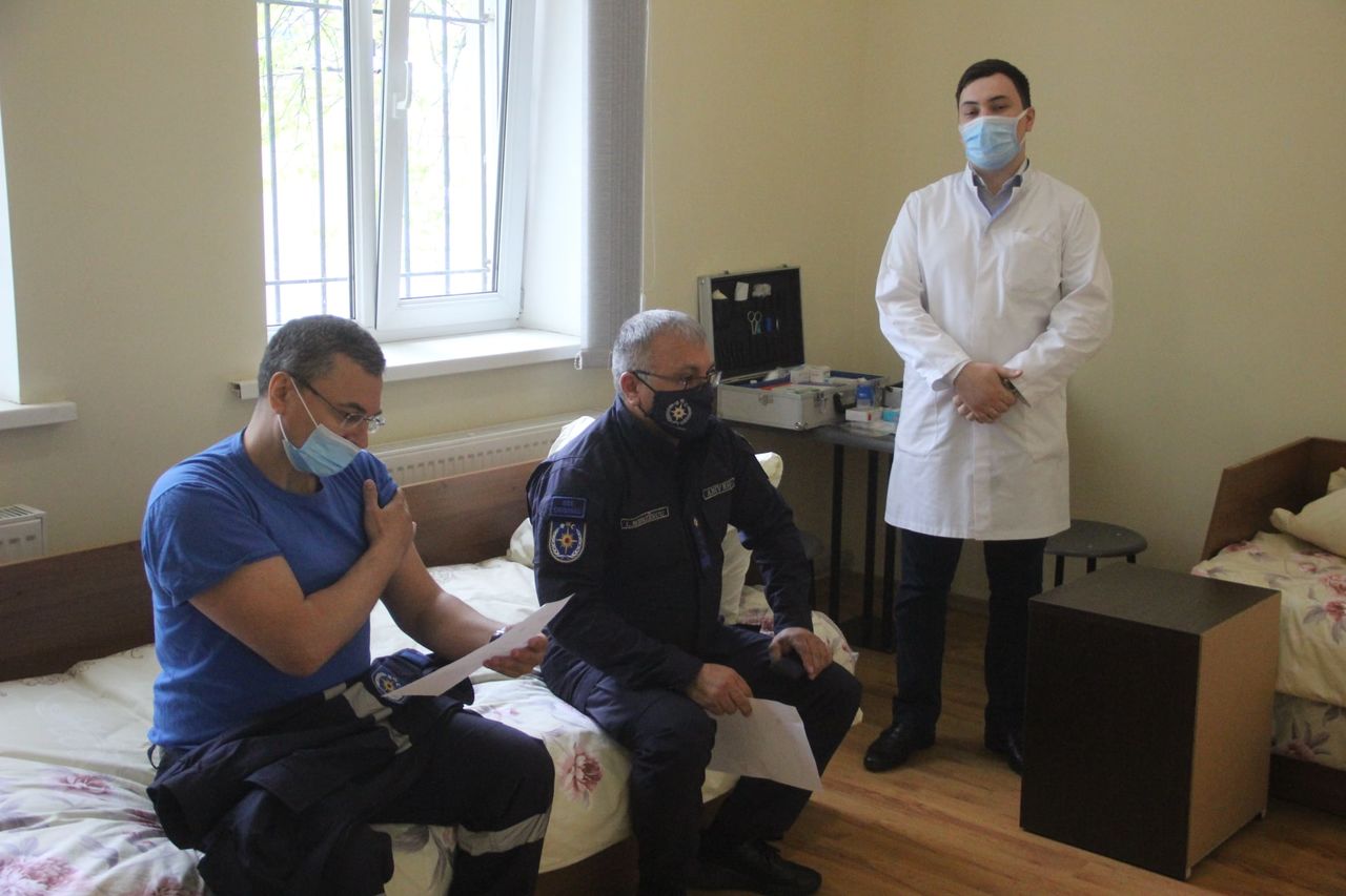 Началась вакцинация сотрудников Генерального инспектората по чрезвычайным ситуациям.