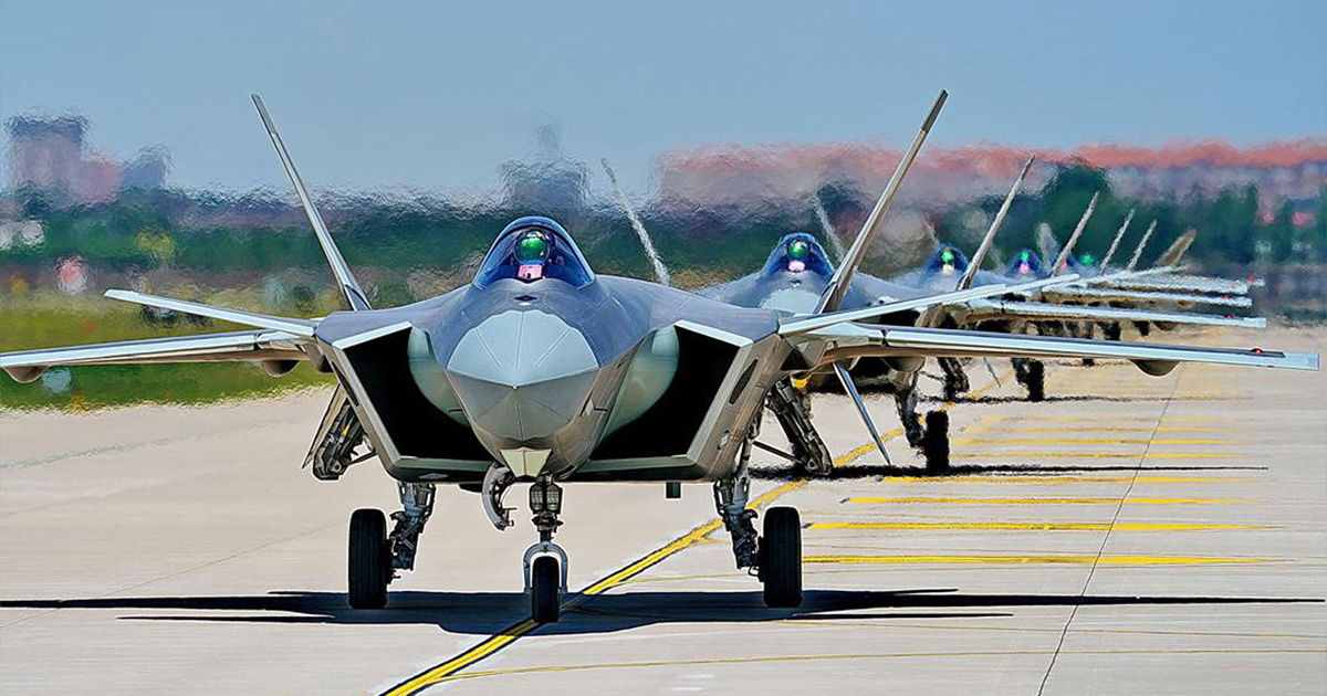 Китай готовит истребители J-20 к схватке с F-16.