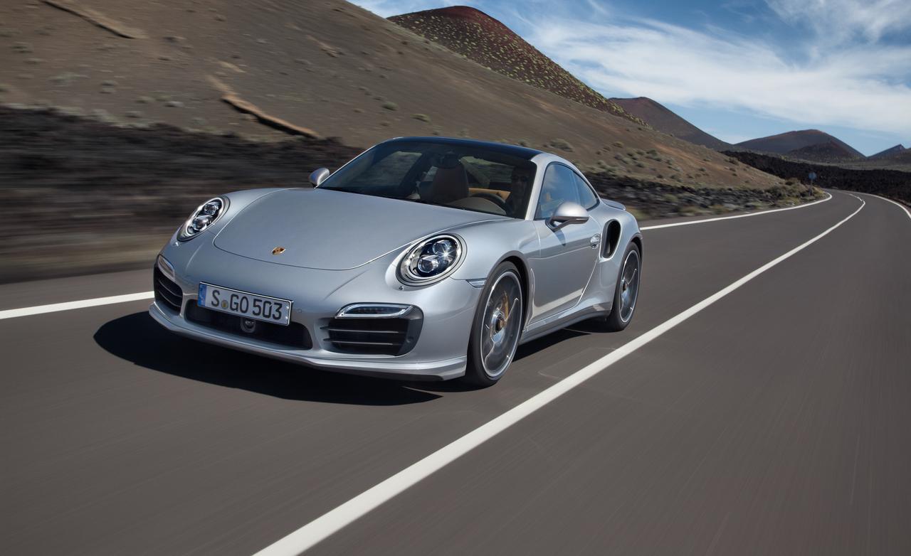 Automobilele Porsche au devenit populare în rândul milionarilor şi judecătorilor de la Chişinău.