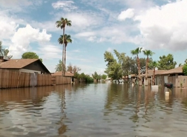 In statul Arizona autoritatile au decretat stare de urgenta dupa ploile torentiale.