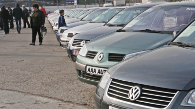 Piața automobilelor la mâna adoua a înregistrat un regres de 13% în prima jumătate a anului 2014 în raport cu aceeaşi perioadă a anului trecut.