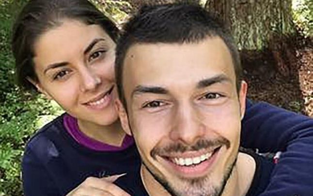 O soţie a divorţat după ce a descoperit o fotografie incriminatoare pe contul de Instagram al unei femei. 