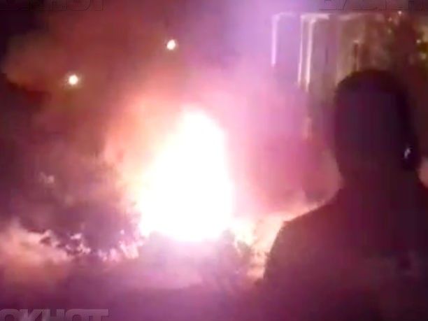 В результат ДТП у Кетрос загорелся автомобиль.