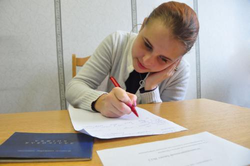 Учащиеся разных учебных заведений активно включились в создание социальных рекламных роликов под девизом: „Я не списываю”.