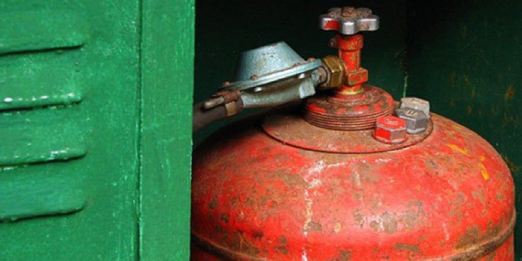 O butelie de gaz a explodat azi-dimineață într-o casă din Nisporeni.