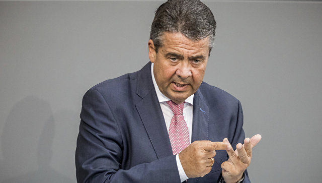 МИД ФРГ: Макрон "мужественно" выступил против национализма в Европе.