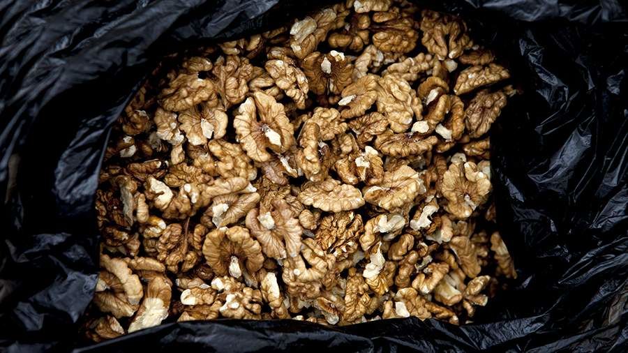 Ученые назвали снижающие риск развития болезни Альцгеймера продукты.