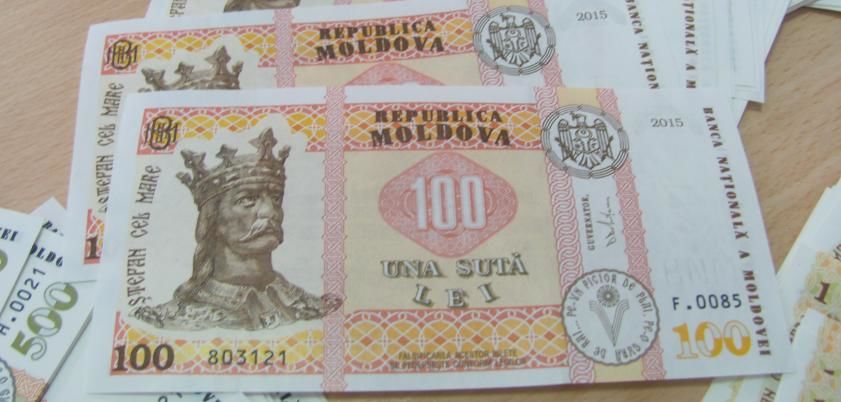 Unele taxe percepute de CNPF, mărite în 2017. Foto: today.md
