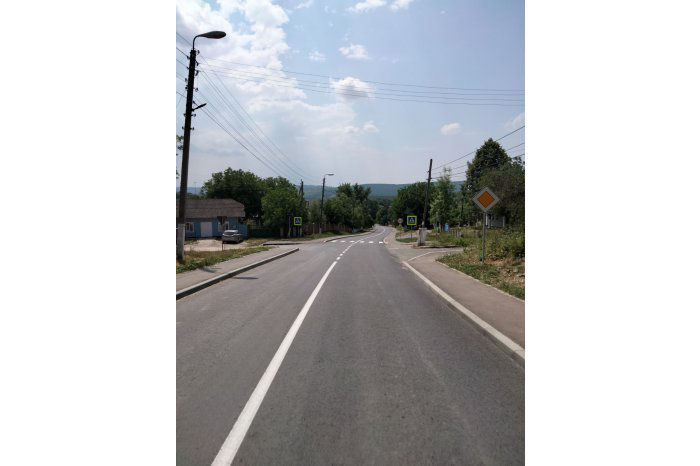 Завершена реконструкция дороги в районе Калараш.