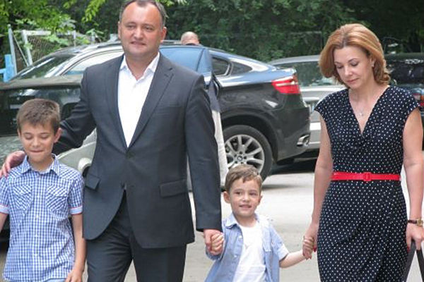 În urma acestor alegeri vom reuşi să tăiem rădăcinile oligarhilor la nivel local.
