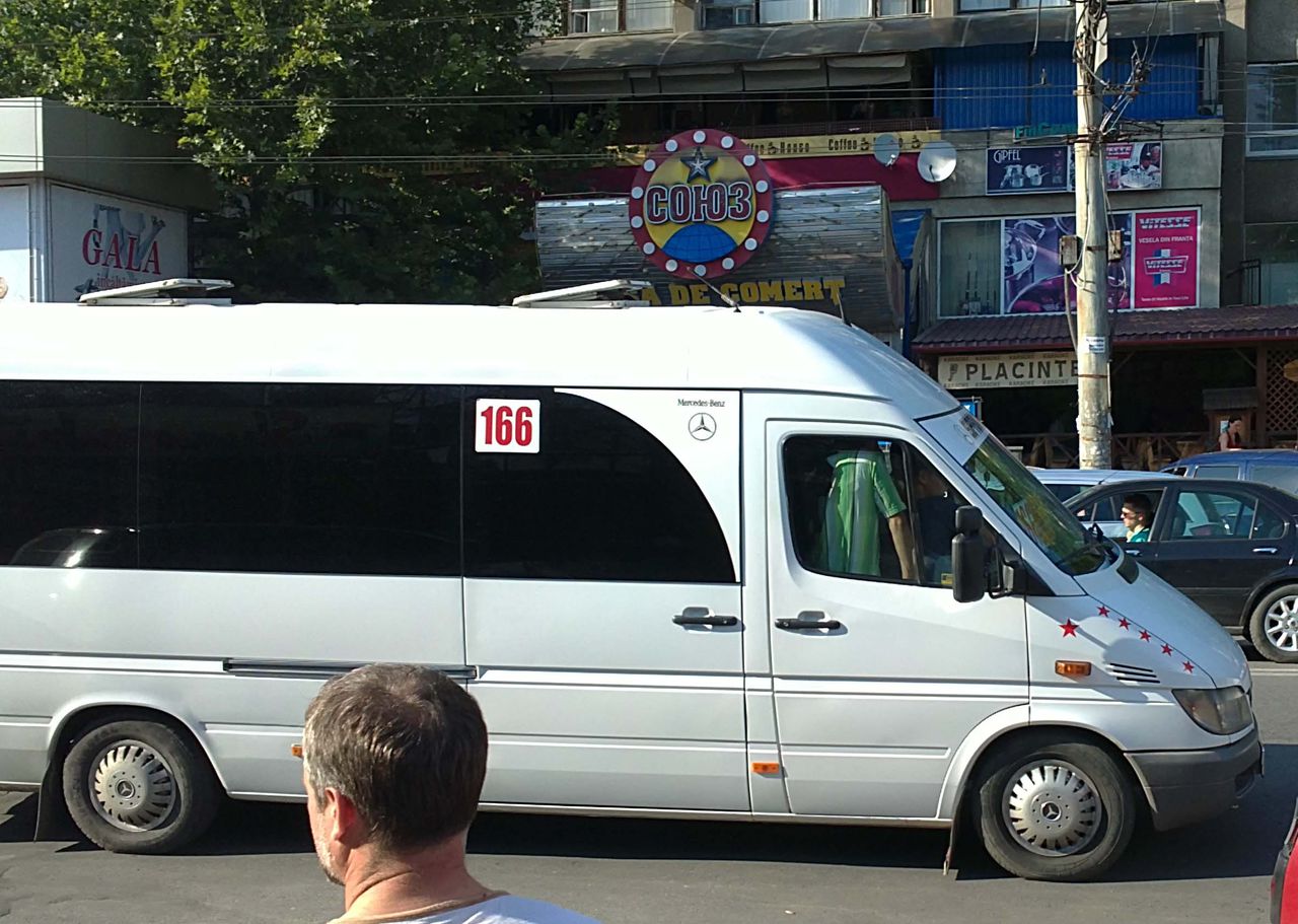 Microbuzele de linie vor dispărea de pe străzile Capitalei peste trei ani.