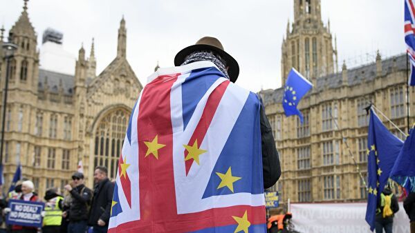 Brexit снова не состоялся: Британия не покинула Евросоюз.