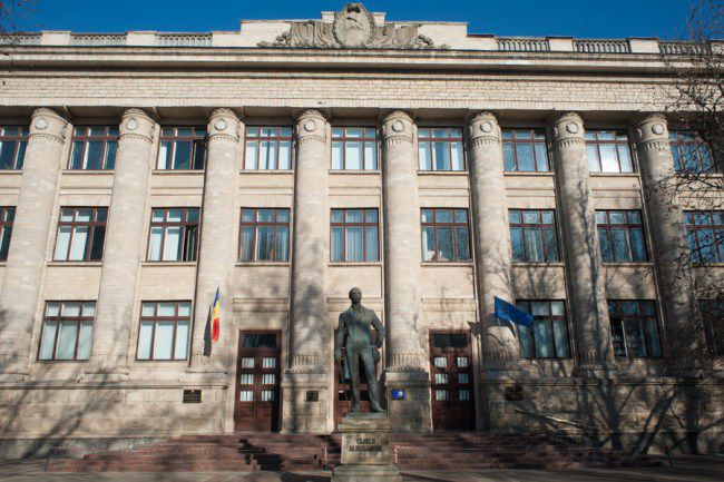 BN a lansat o bibliografie dedicată jurnalistului N. Roibu 