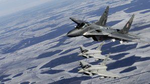 NATO desfăşoară exerciţii militare: Piloții, pregătiți de război