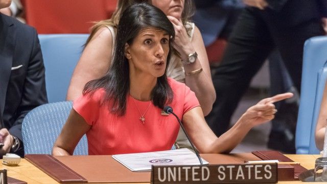 Хейли: ООН не вправе диктовать США, как выстраивать миграционную политику.