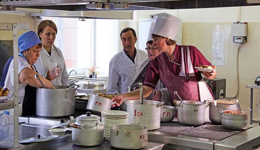 В общей сложности будет проверено 132 учебных заведений.