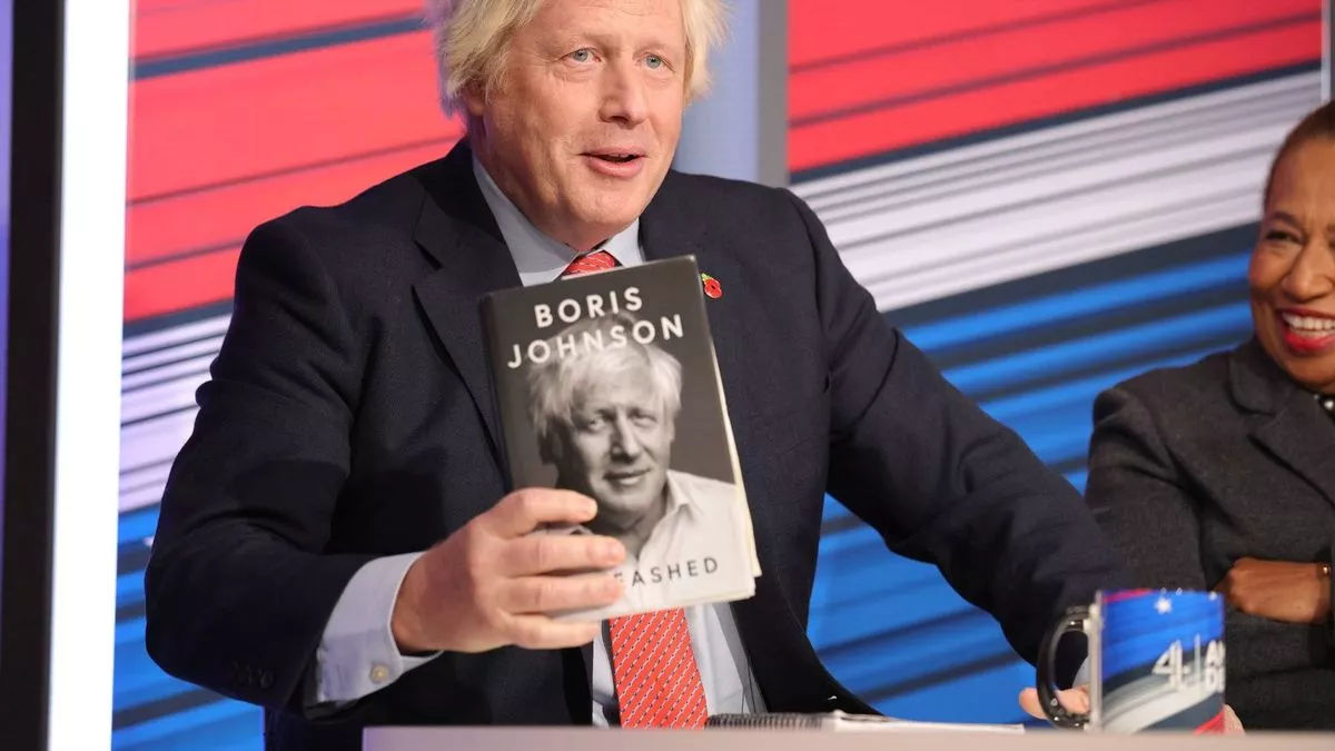 Boris Johnson, dat afară dintr-o emisiune TV din cauza promovării excesive a cărții sale.