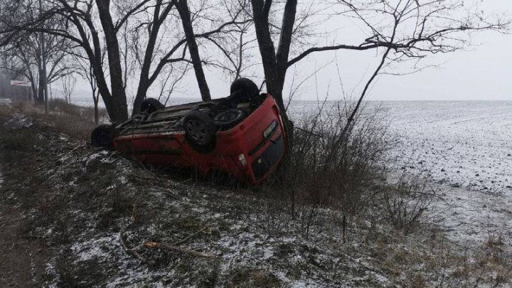 Непогода стала причиной аварии недалеко от пригорода Бэчой.