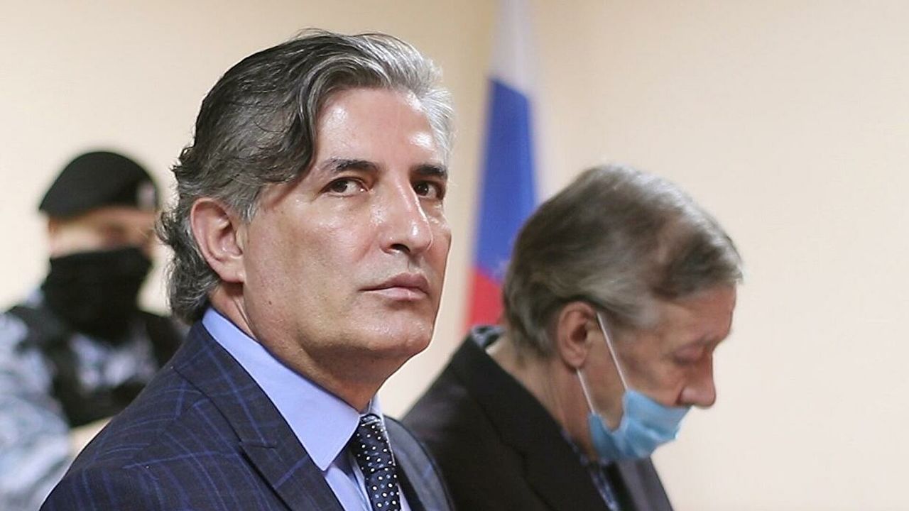 Пашаев рассказал, как стал адвокатом Ефремова: "Умоляли до утра".