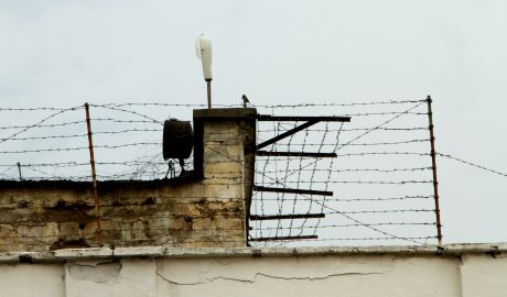 Житель Новоаненского района был осужден за эксплуатацию труда девяти односельчан.