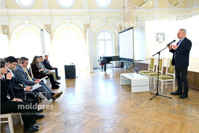 Серджиу Продан выступил на конференции в честь Всемирного дня экскурсовода 