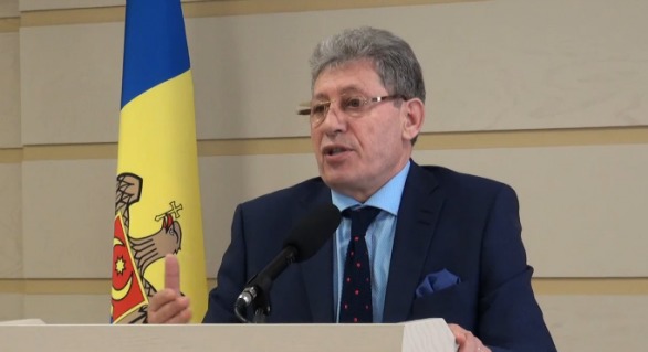 Mihai Ghimpu, anunță că își retrage semnătura de pe Acordul de colaborare cu Partidul Popular European din Moldova.