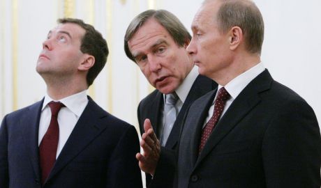 Violoncelistul lui Putin a primit bani furaţi prin două companii din Moldova. Foto: meduza.io