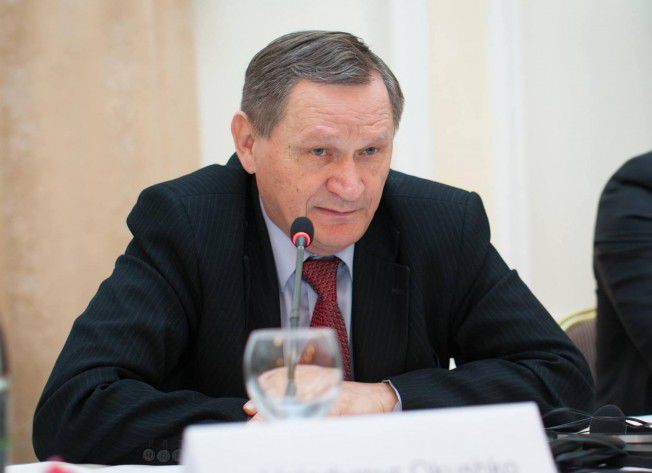 МВФ и Всемирный банк не подписывают формальные документы.