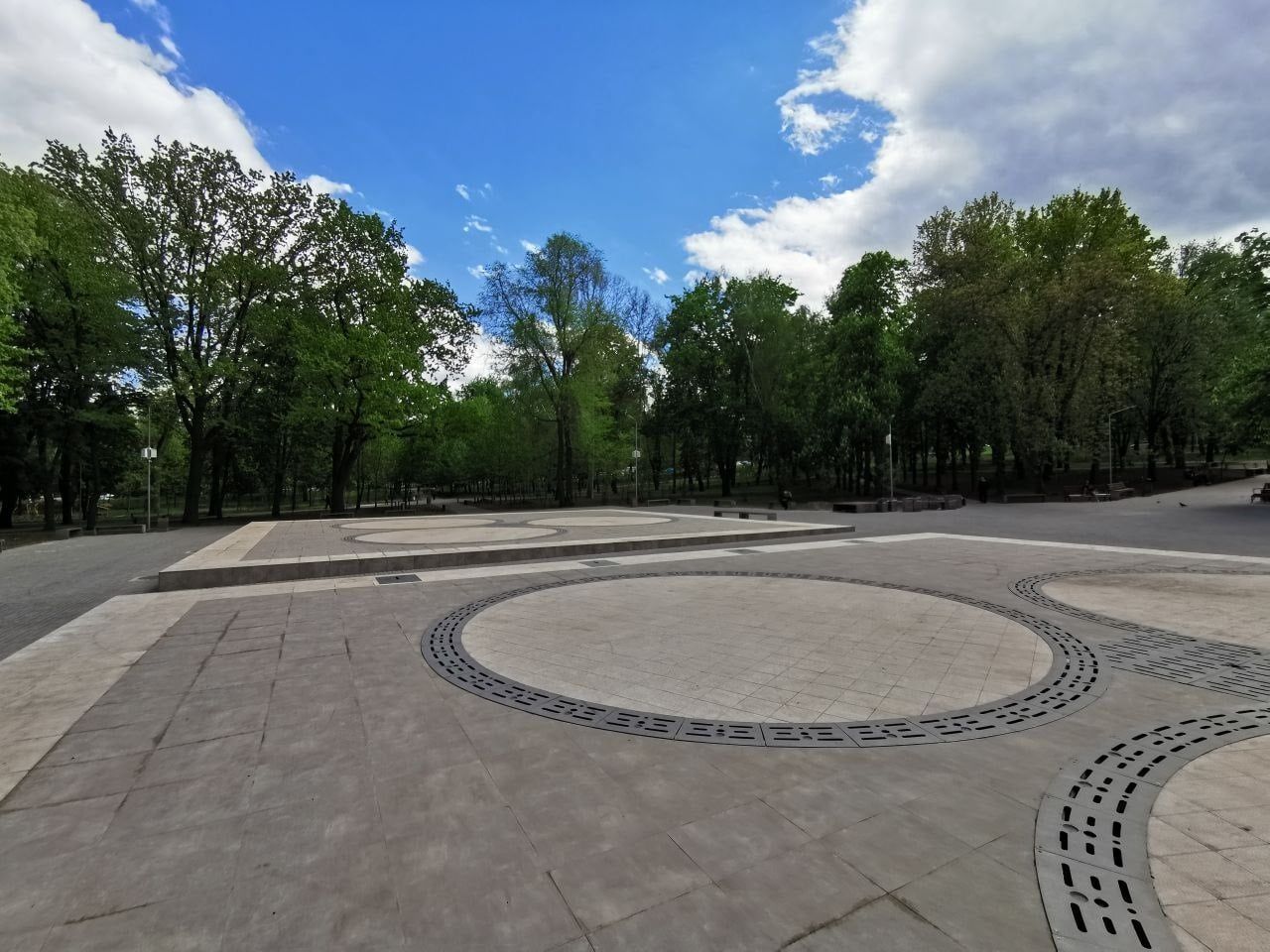Работы по восстановлению парка «Алунелул» в секторе Буюканы находятся на последней стометровке. 