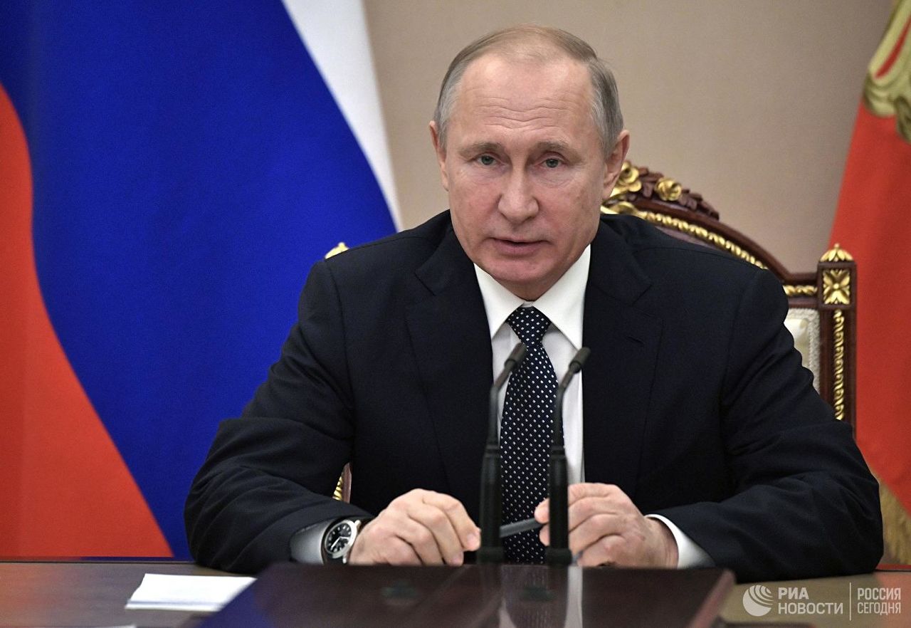 Путин подал декларацию о доходах.