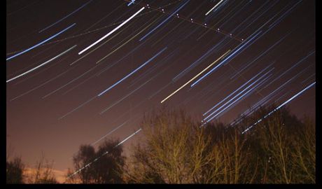 Curentul de meteori Perseide, are loc în fiecare an, între 17 iulie şi 24 august. Foto: brasovultau.ro