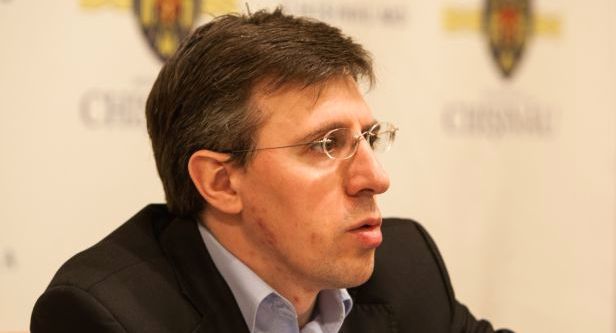 Генпримар Дорин Киртоакэ из 12 месяцев года отсутствовал на работе семь месяцев.