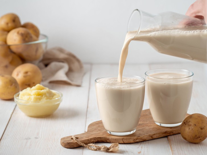 Картофельное молоко стало самым инновационным продуктом 2021 года.