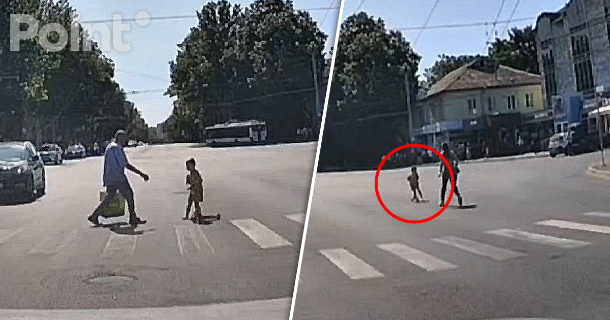 Un copil pe trotinetă, surprins printre mașini. Cum comentează Poliția cazul.