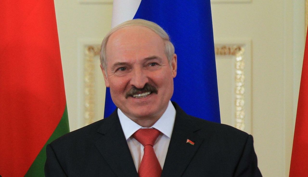 Президент Белоруссии Александр Лукашенко пытался похудеть несколько лет, но не получалось.