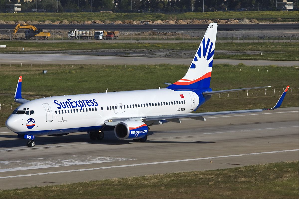 Pasagerii unui avion au fost în pericol din cauza unui incendiu la bord. Foto: wikipedia.org