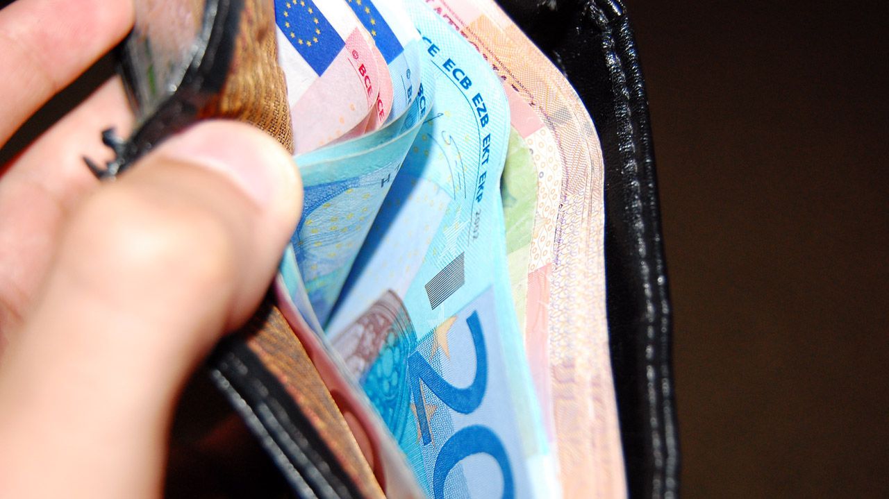 Veniturile lunare ale moldovenilor în trimestrul I al anului curent au constituit, în medie, 2.026 de lei, echivalentul a 91 de euro.