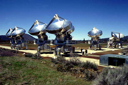 Проект SETI курируется Калифорнийским университетом в Беркли и реализуется при поддержке НАСА.