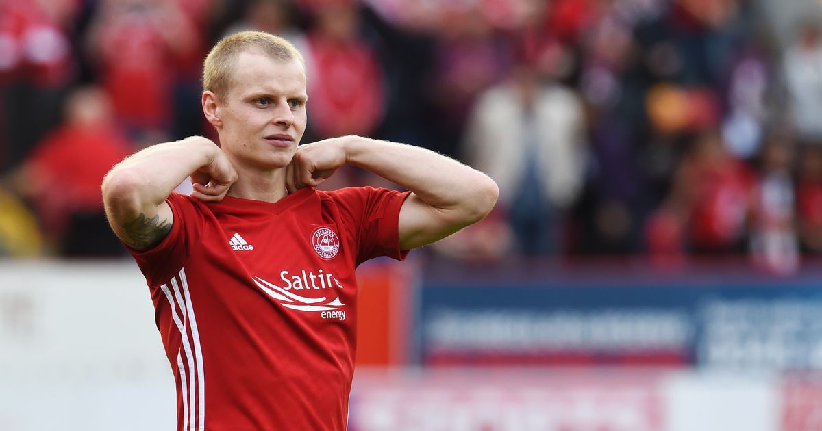Un fotbalist al echipei Aberdeen s-a îmbătat şi a căzut într-un râu