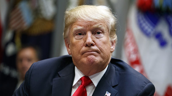 Трамп заявил, что только стена остановит мигрантов.