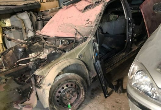 Сотрудники "автосервиса" использовали при ремонте запчасти с поврежденных авто.