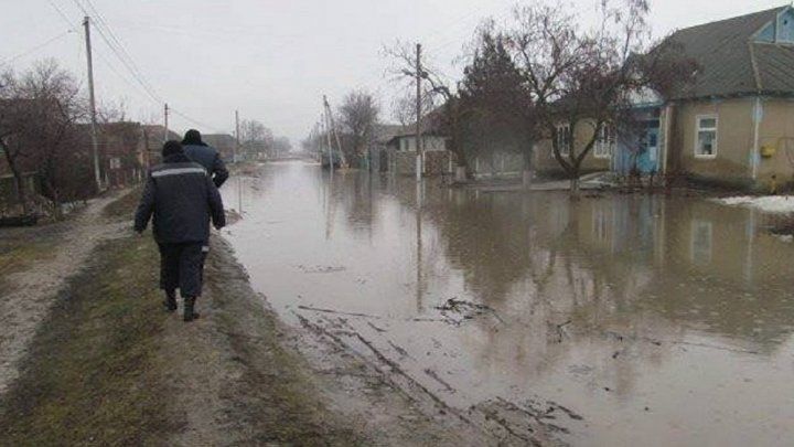 В одном из сёл Унгенского района подтоплены десятки дворов.