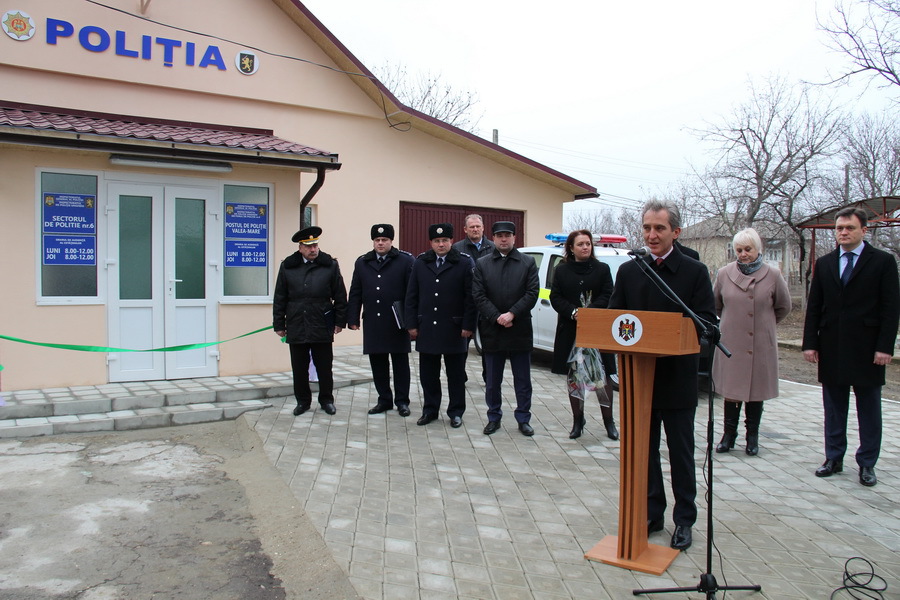 Доступны посетителям будут также подразделения карабинеров, спасателей и офисы пограничной полиции.