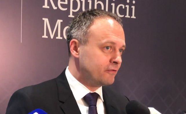 Бывший спикер парламента Андриан Канду.