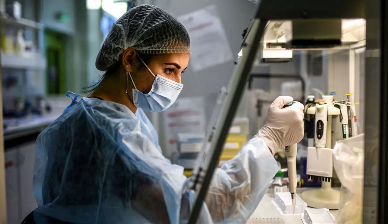 Эксперты рассказали, чем полезны вакцины от коронавируса переболевшим людям.
