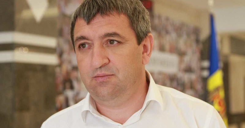 Carp: Rusia încearcă să înstrăineze Moldova de România prin limba pe care o vorbim.