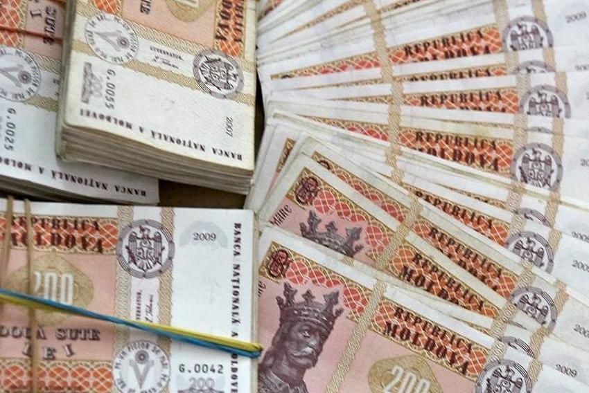 Отобранные проекты из области музыки получат финансирование в размере 575 тысяч леев, литературы - 380 тысяч леев.